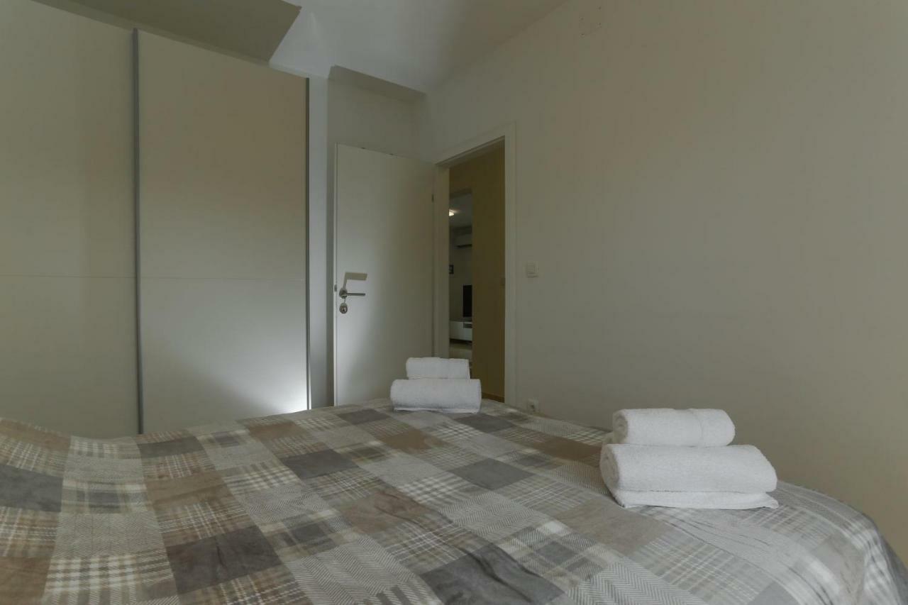 Amazing Luxury 4Star Apartment Laura ซูเปตาร์ ภายนอก รูปภาพ