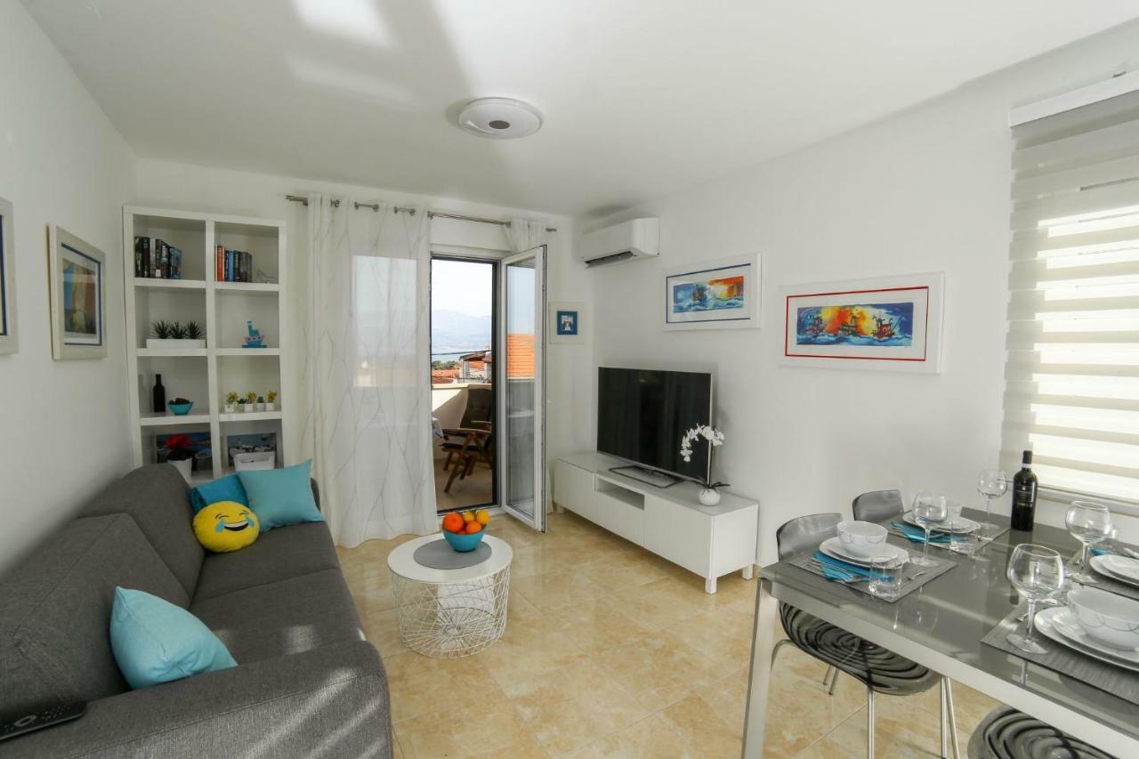 Amazing Luxury 4Star Apartment Laura ซูเปตาร์ ภายนอก รูปภาพ