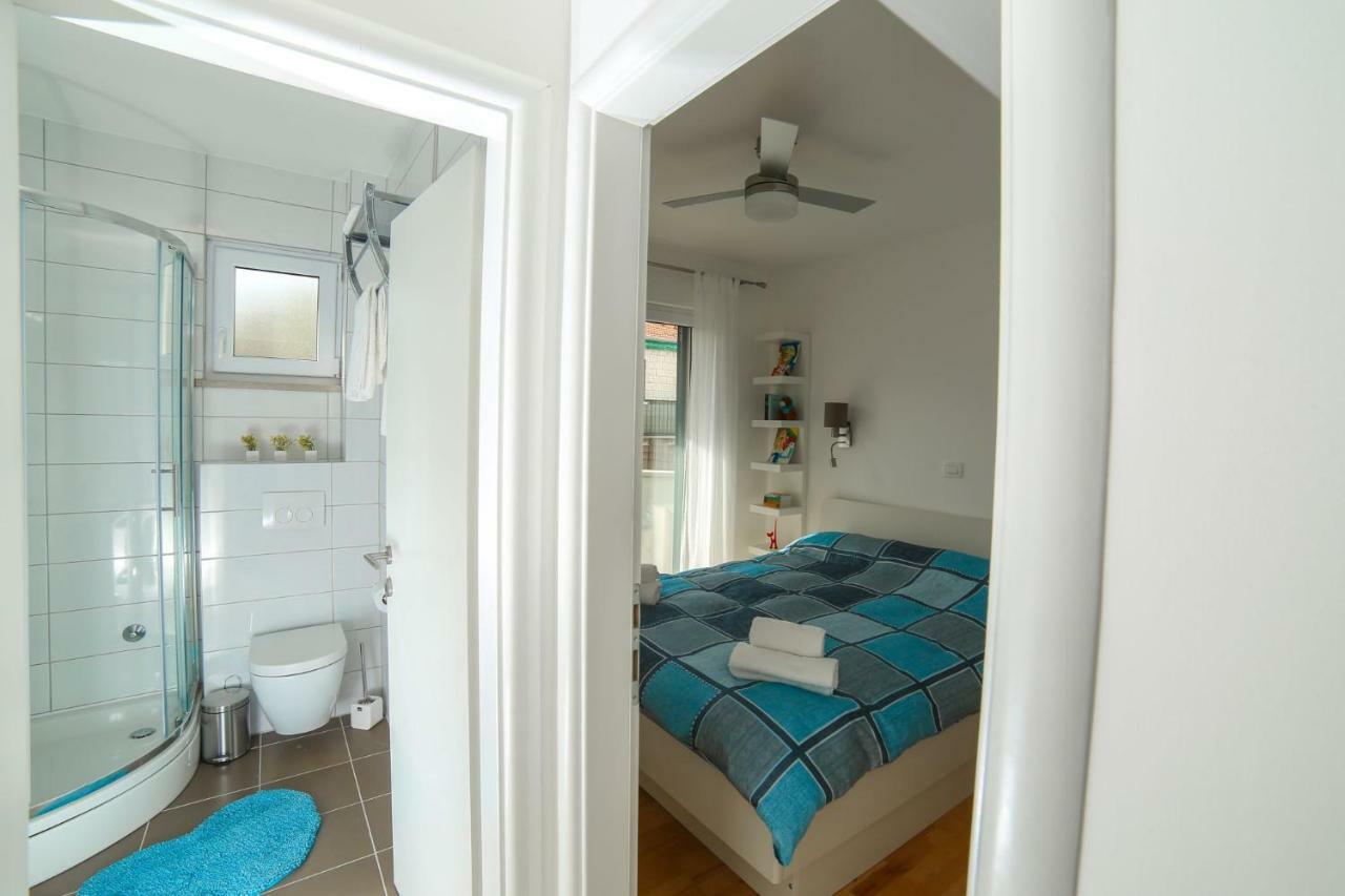 Amazing Luxury 4Star Apartment Laura ซูเปตาร์ ภายนอก รูปภาพ