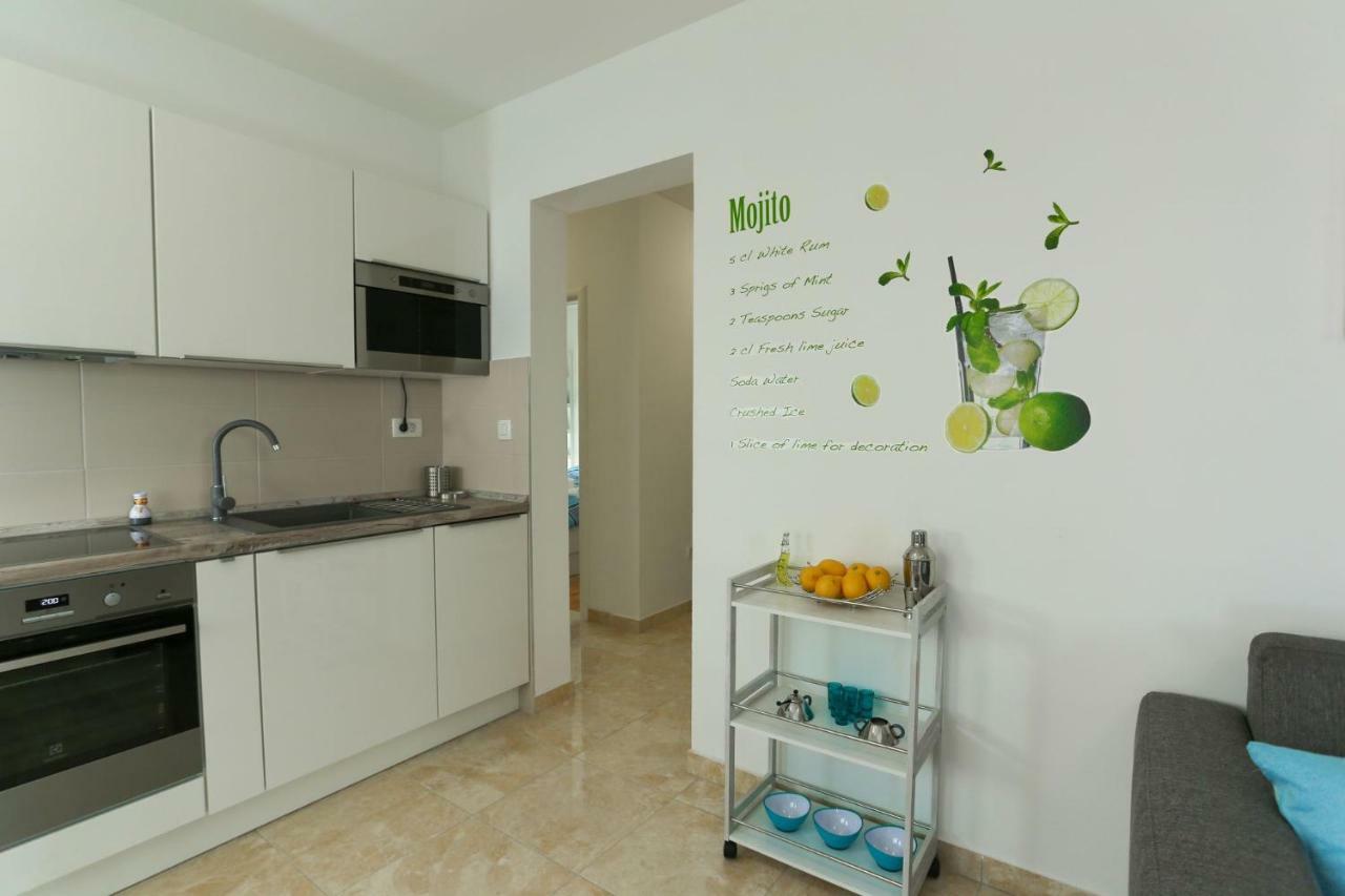 Amazing Luxury 4Star Apartment Laura ซูเปตาร์ ภายนอก รูปภาพ